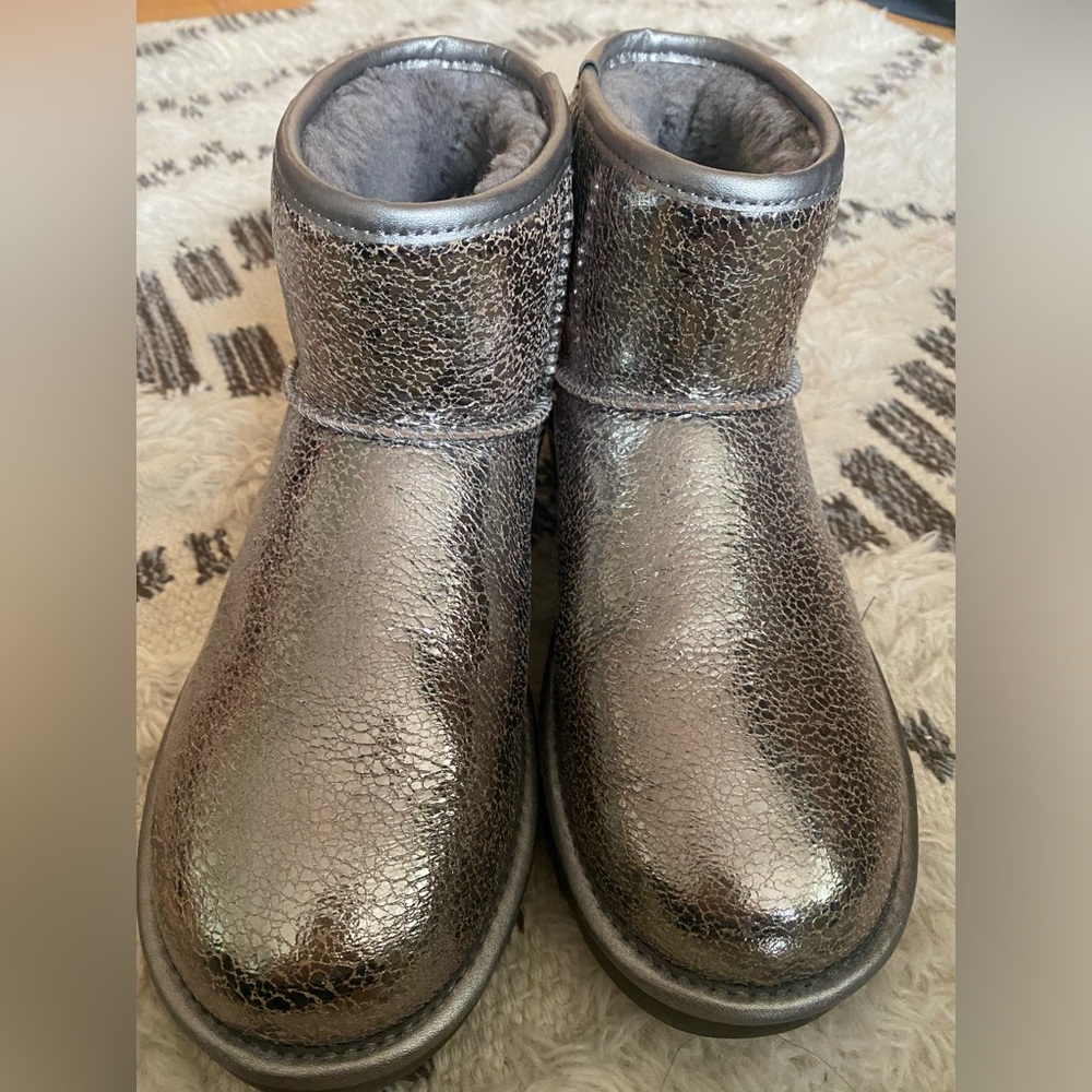 NWOT UGG Metallic Mini Boot
